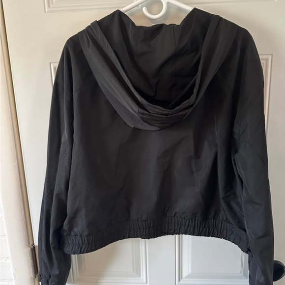 NWOT ALO Yoga Women’s International Anorak Hoodie Large - Picture 10 of 11